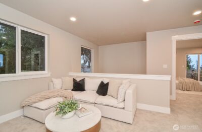 10202 44th Avenue SW, Seattle, WA 98146 - Photo 16