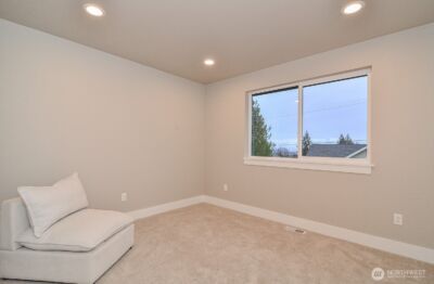 10202 44th Avenue SW, Seattle, WA 98146 - Photo 27