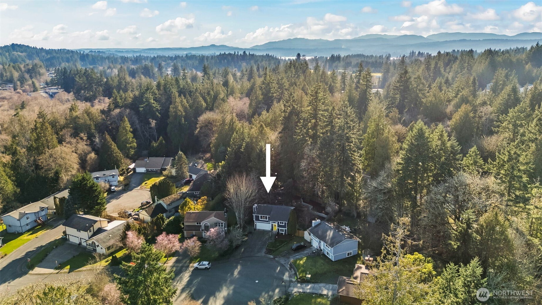 405 Falcon Court NE, Bremerton, WA 98311