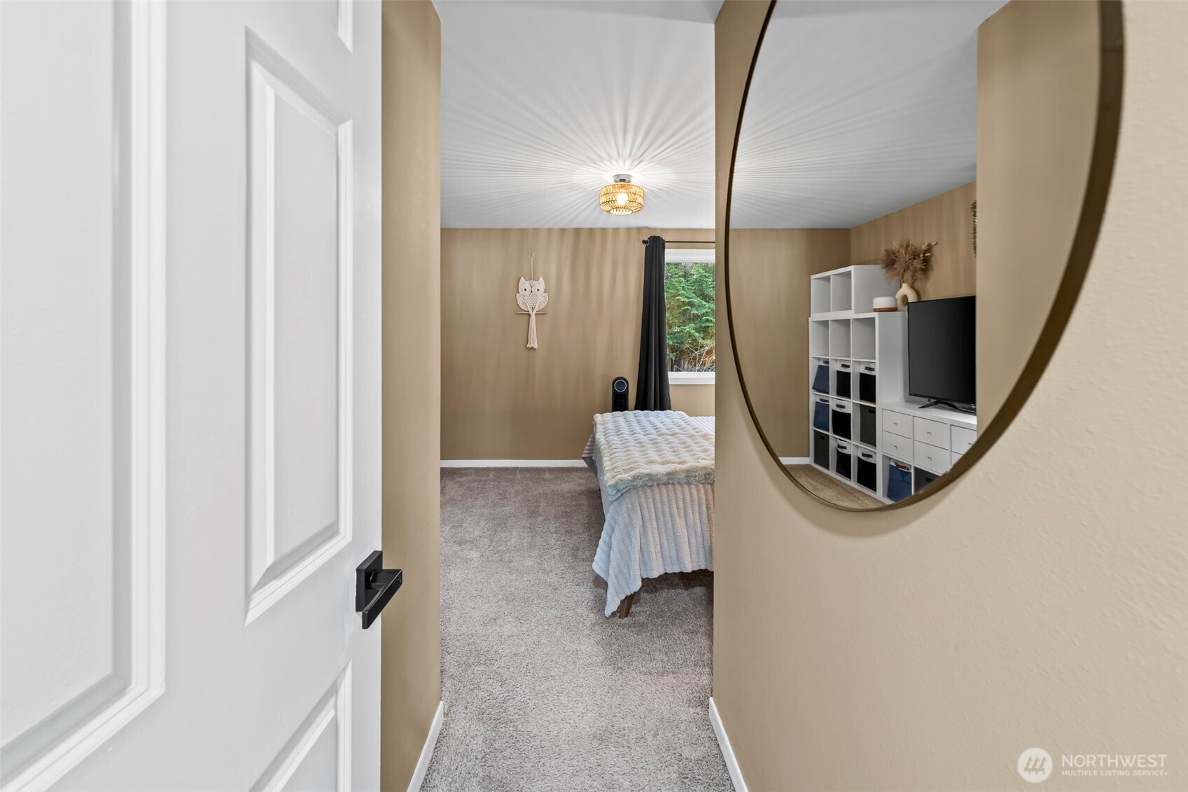 405 Falcon Court NE, Bremerton, WA 98311