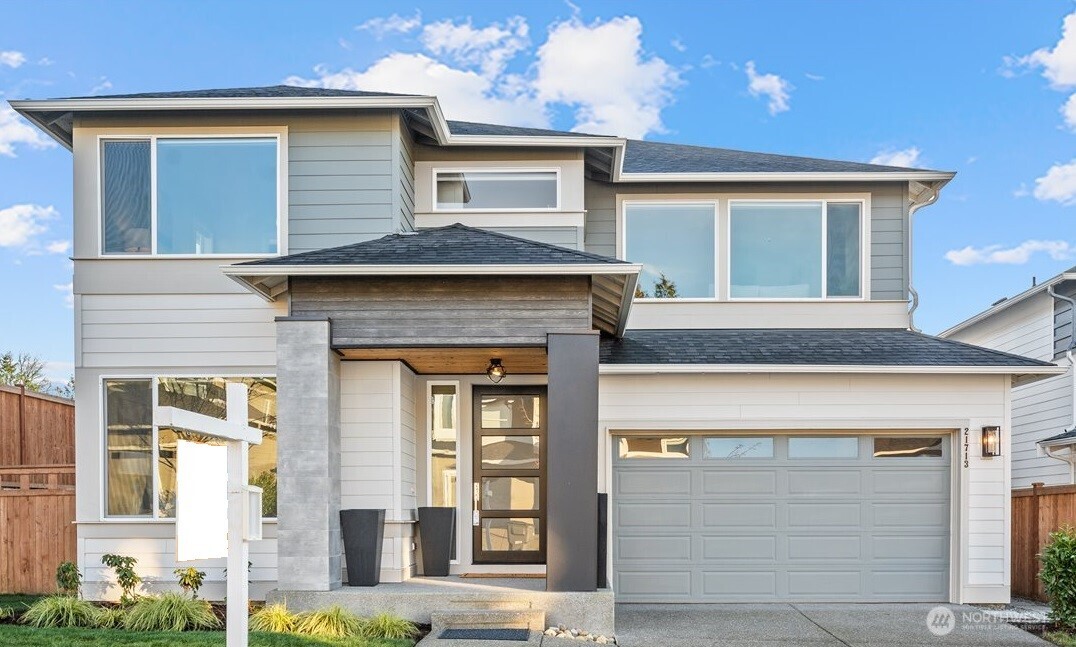 21713 SE 256th Place , Maple Valley, WA 98038