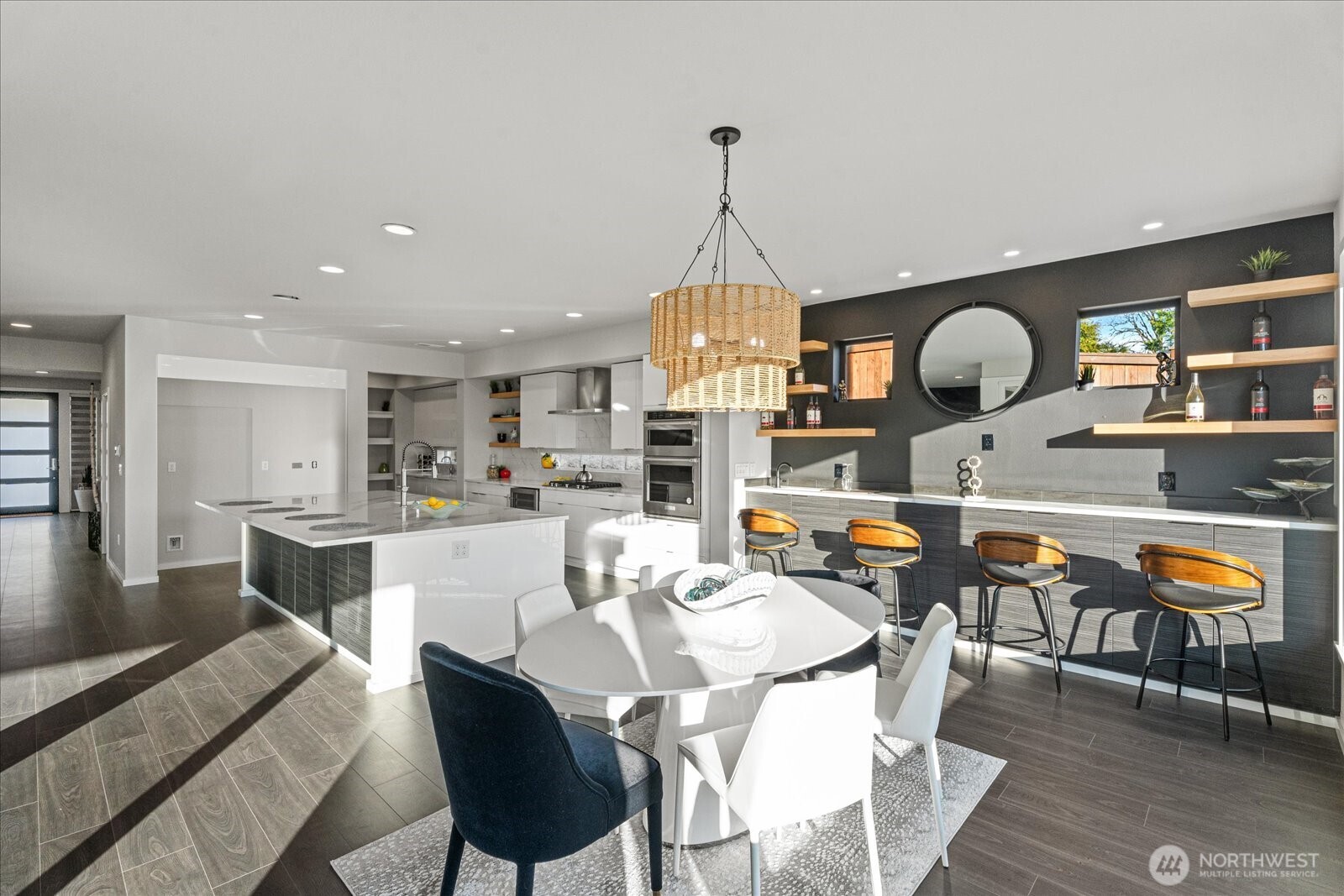 21713 SE 256th Place , Maple Valley, WA 98038