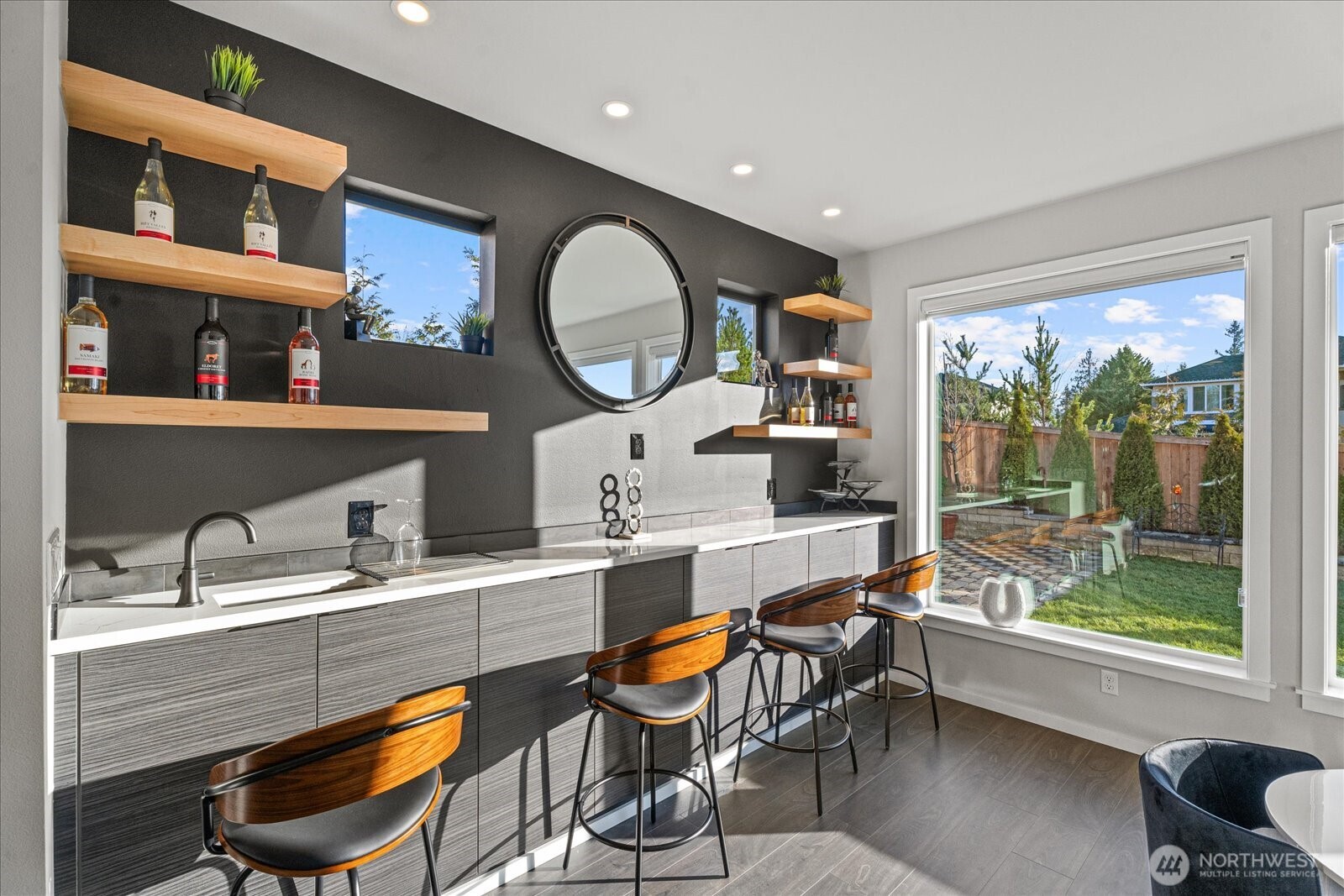 21713 SE 256th Place , Maple Valley, WA 98038