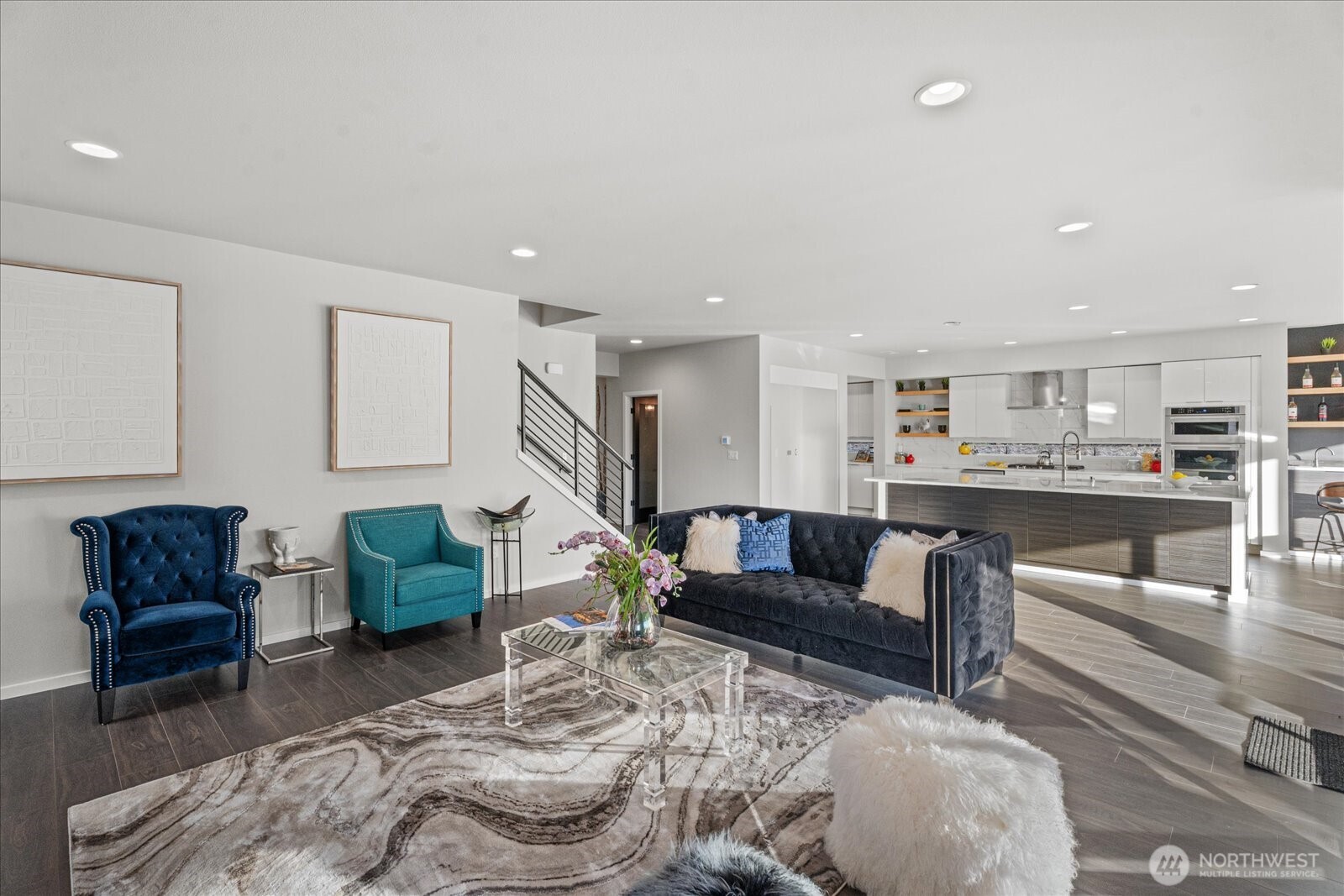 21713 SE 256th Place , Maple Valley, WA 98038