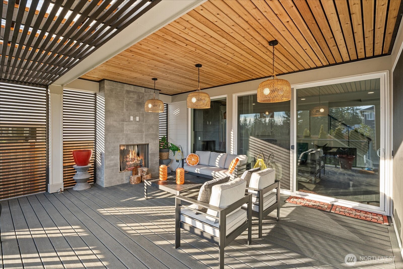 21713 SE 256th Place , Maple Valley, WA 98038