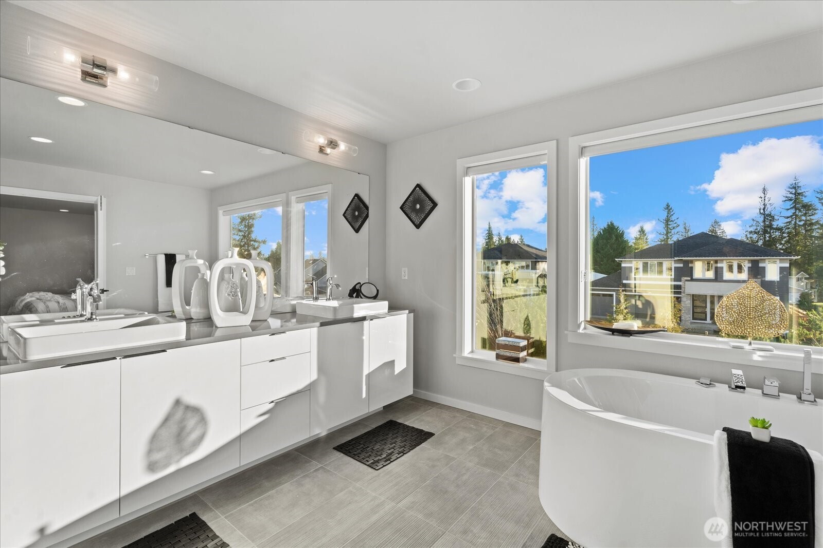 21713 SE 256th Place , Maple Valley, WA 98038