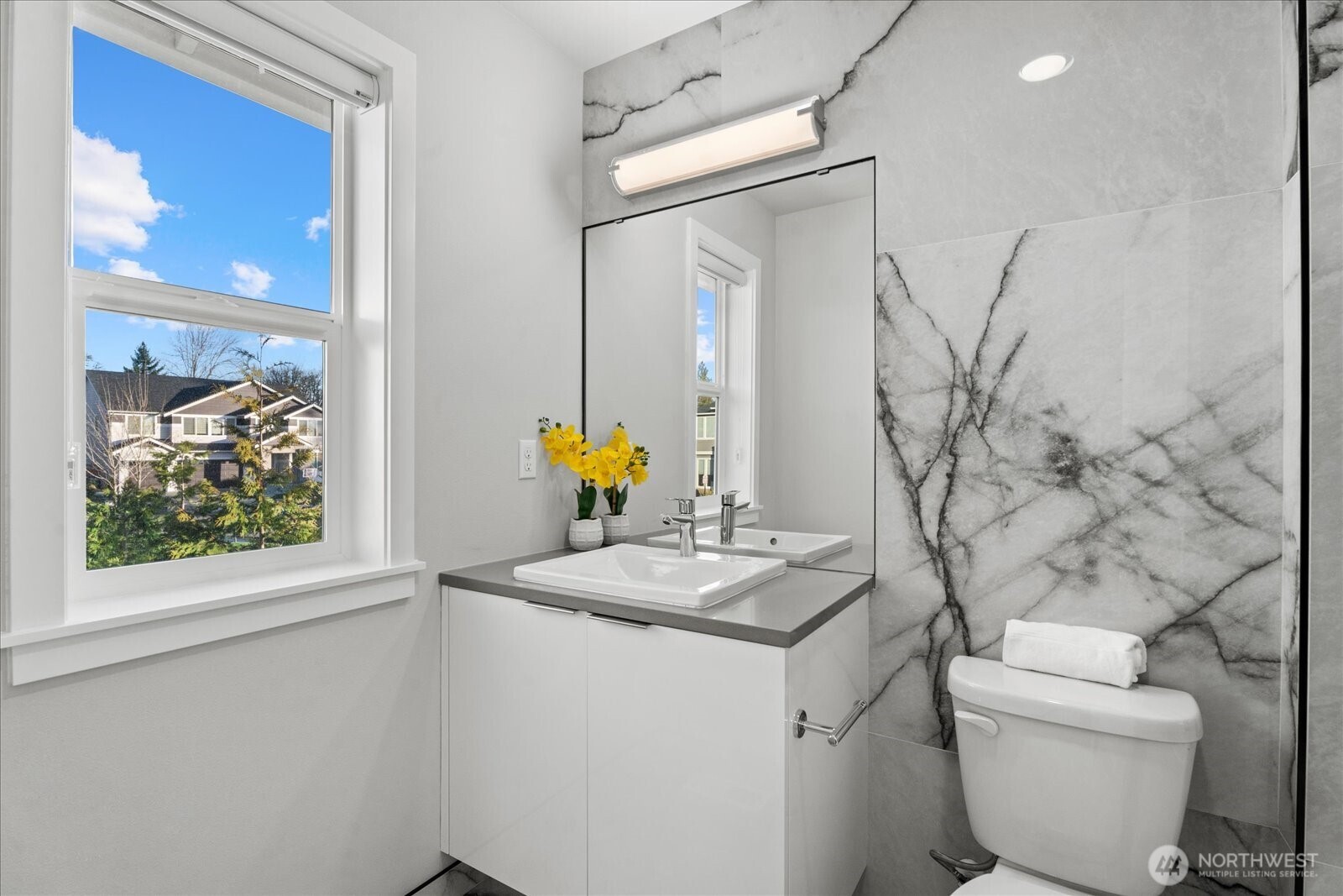 21713 SE 256th Place , Maple Valley, WA 98038