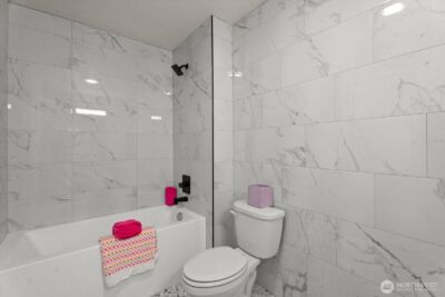 21713 SE 256th Place , Maple Valley, WA 98038 - Photo 33