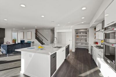 21713 SE 256th Place , Maple Valley, WA 98038 - Photo 9