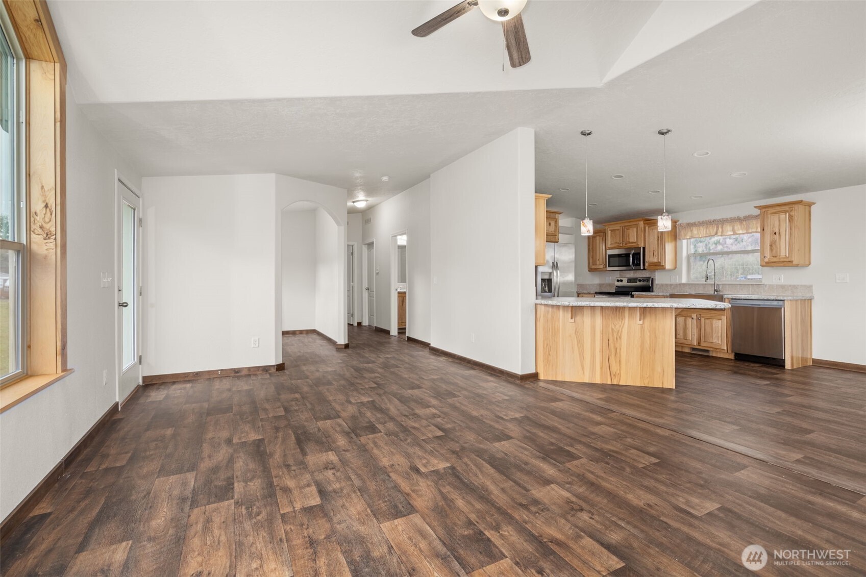 210 Mossyrock Rd W , Mossyrock, WA 98564