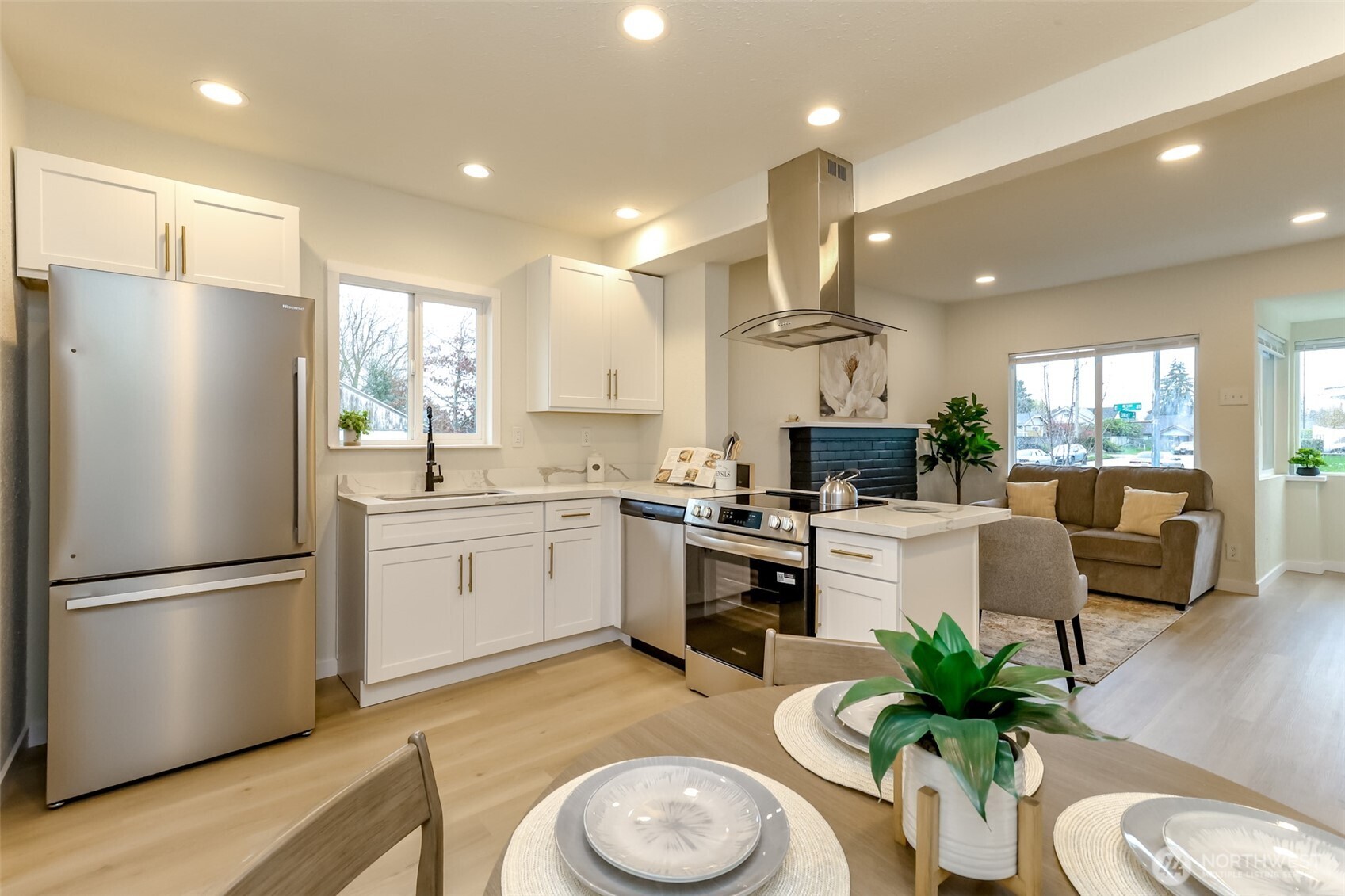 501 S 52nd Street , Tacoma, WA 98408