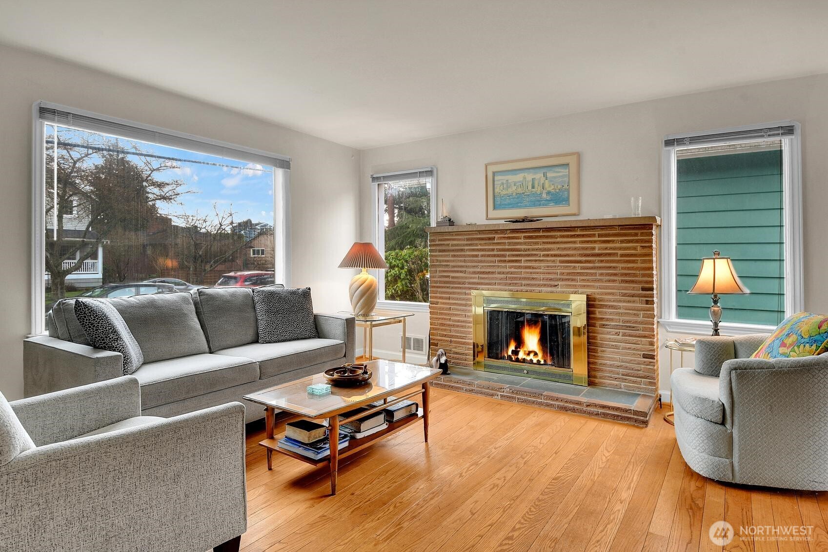 8317 30th Avenue NW, Seattle, WA 98117-3832