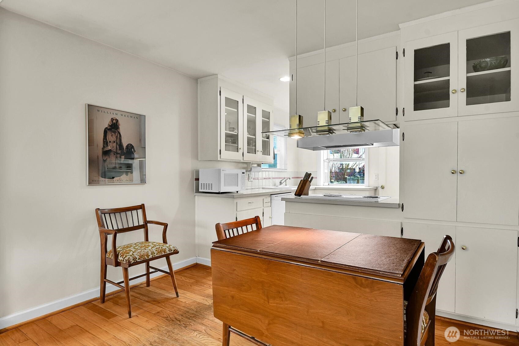 8317 30th Avenue NW, Seattle, WA 98117-3832