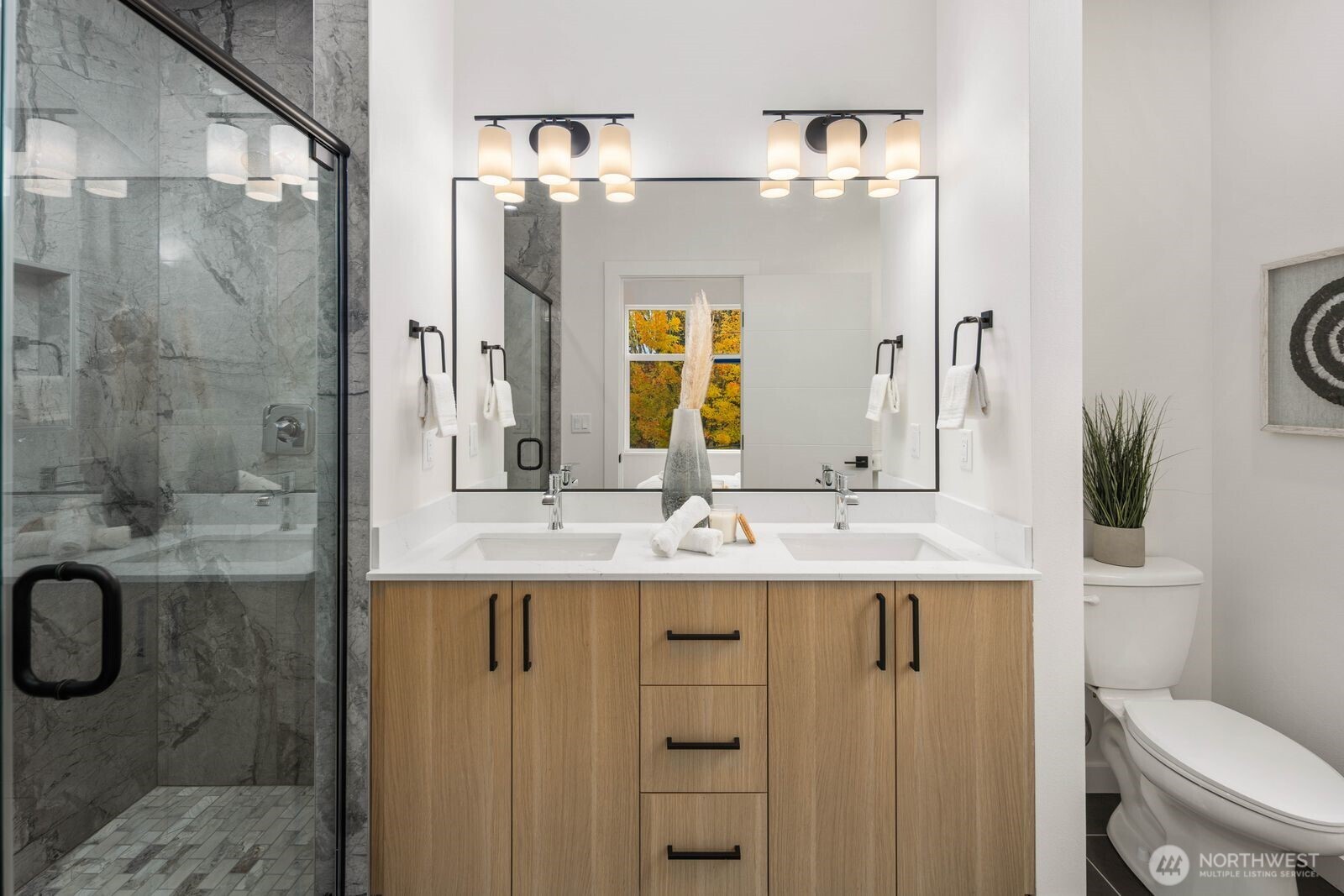 546 S Cloverdale Street #B, Seattle, WA 98108