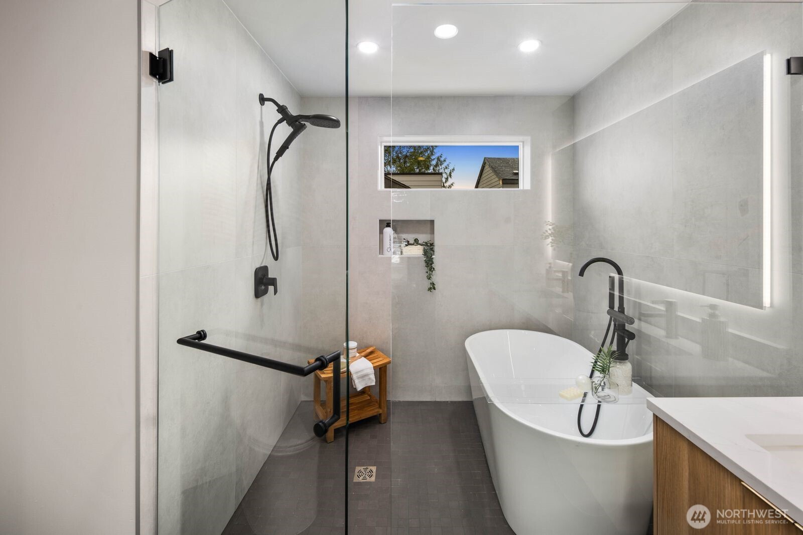 937 N 87th Street #A, Seattle, WA 98103