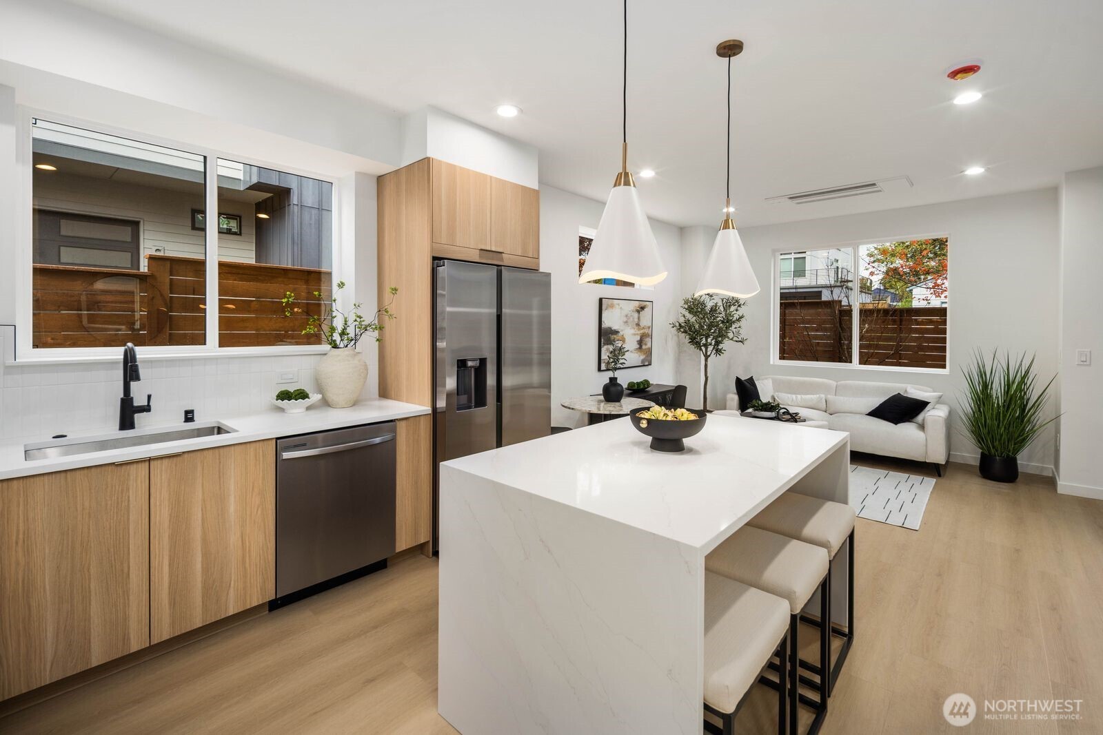 937 N 87th Street #A, Seattle, WA 98103