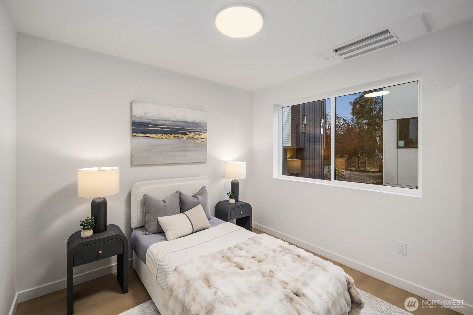 939 N 87th Street #A, Seattle, WA 98103