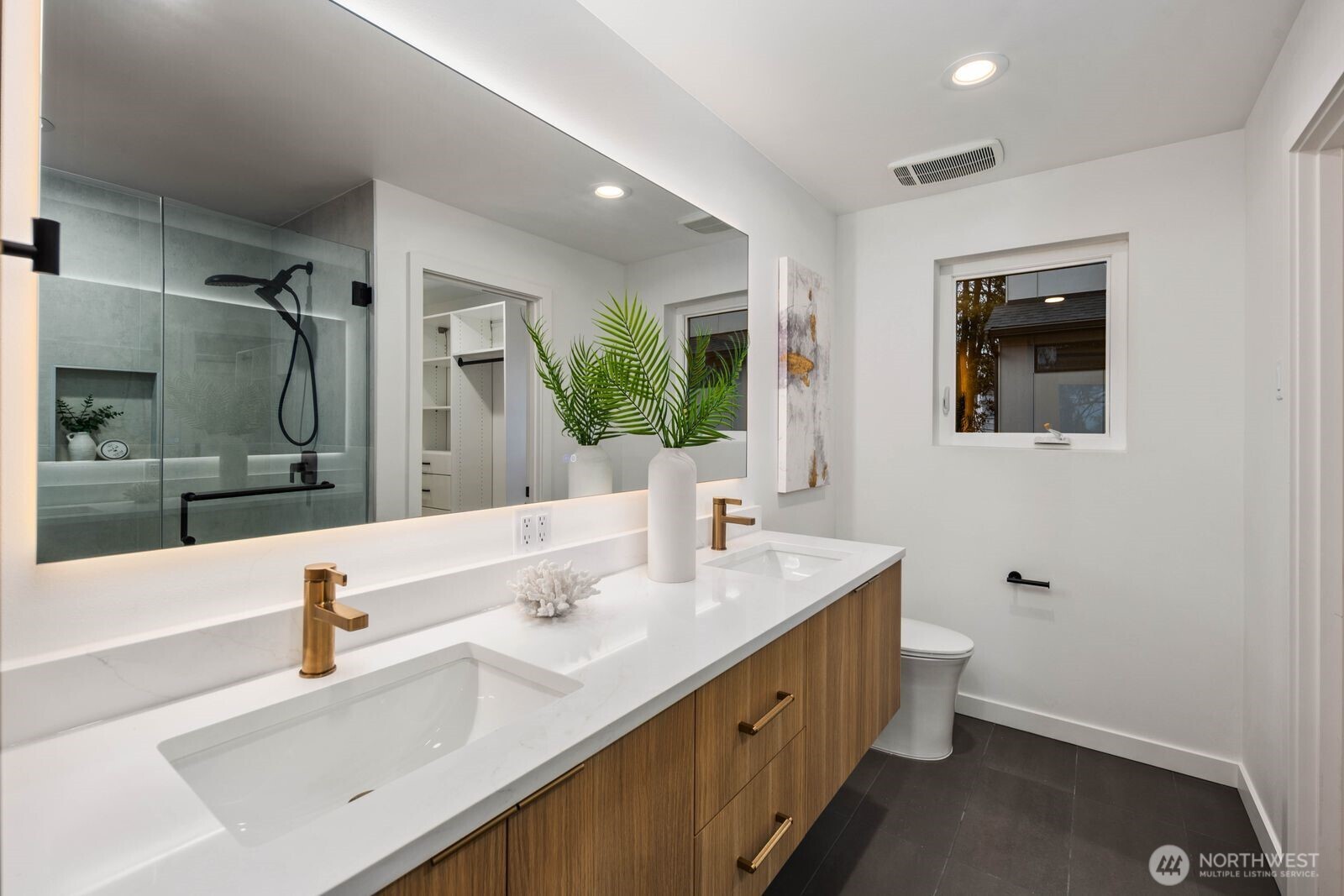 939 N 87th Street #A, Seattle, WA 98103