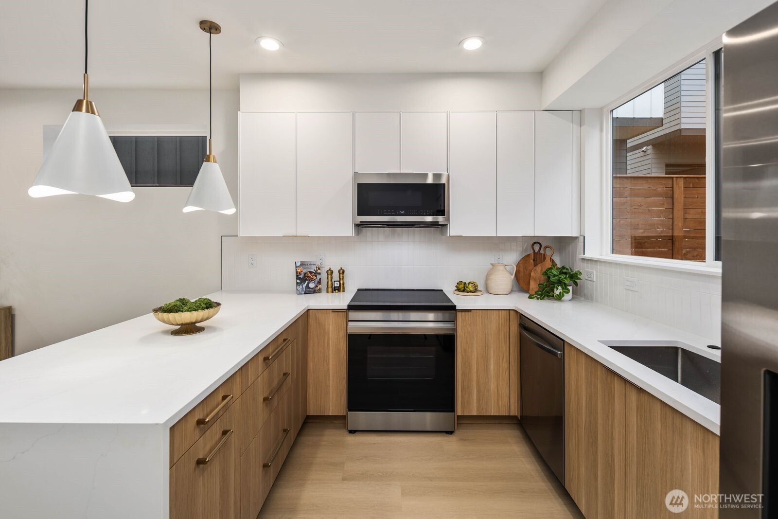 939 N 87th Street #A, Seattle, WA 98103