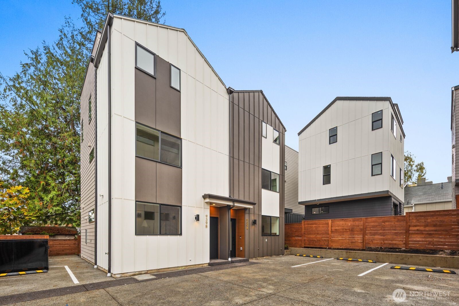 939 N 87th Street #A, Seattle, WA 98103