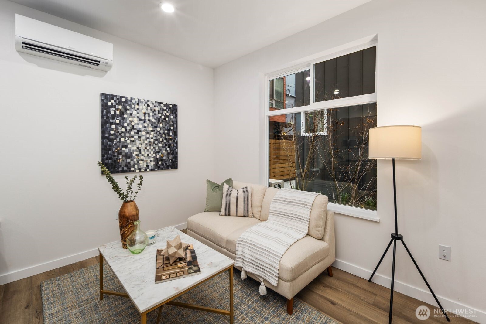 548 S Cloverdale Street #A, Seattle, WA 98108