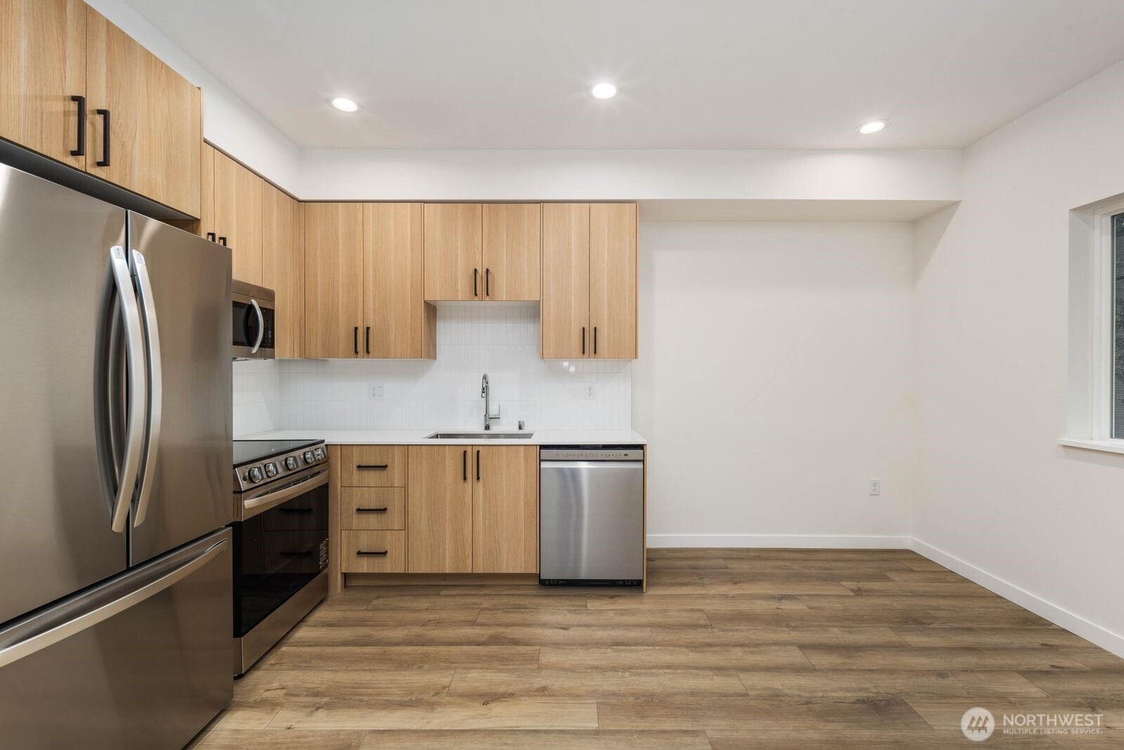 548 S Cloverdale Street #D, Seattle, WA 98108