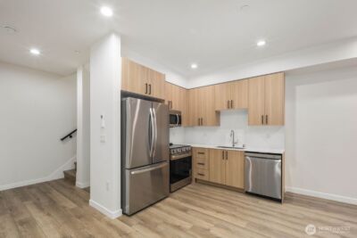 548 S Cloverdale Street #D, Seattle, WA 98108 - Photo 14