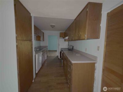 425 Sunnyhill Road W, Bremerton, WA 98312 - Photo 15