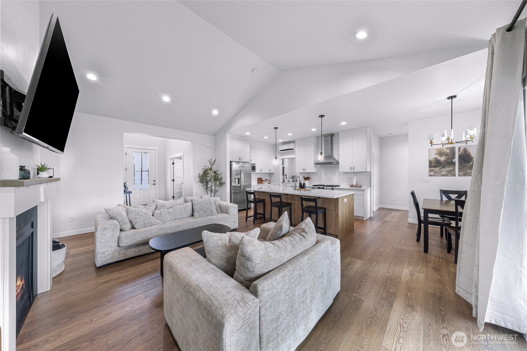 809 Pine Crest Drive , Everson, WA 98247