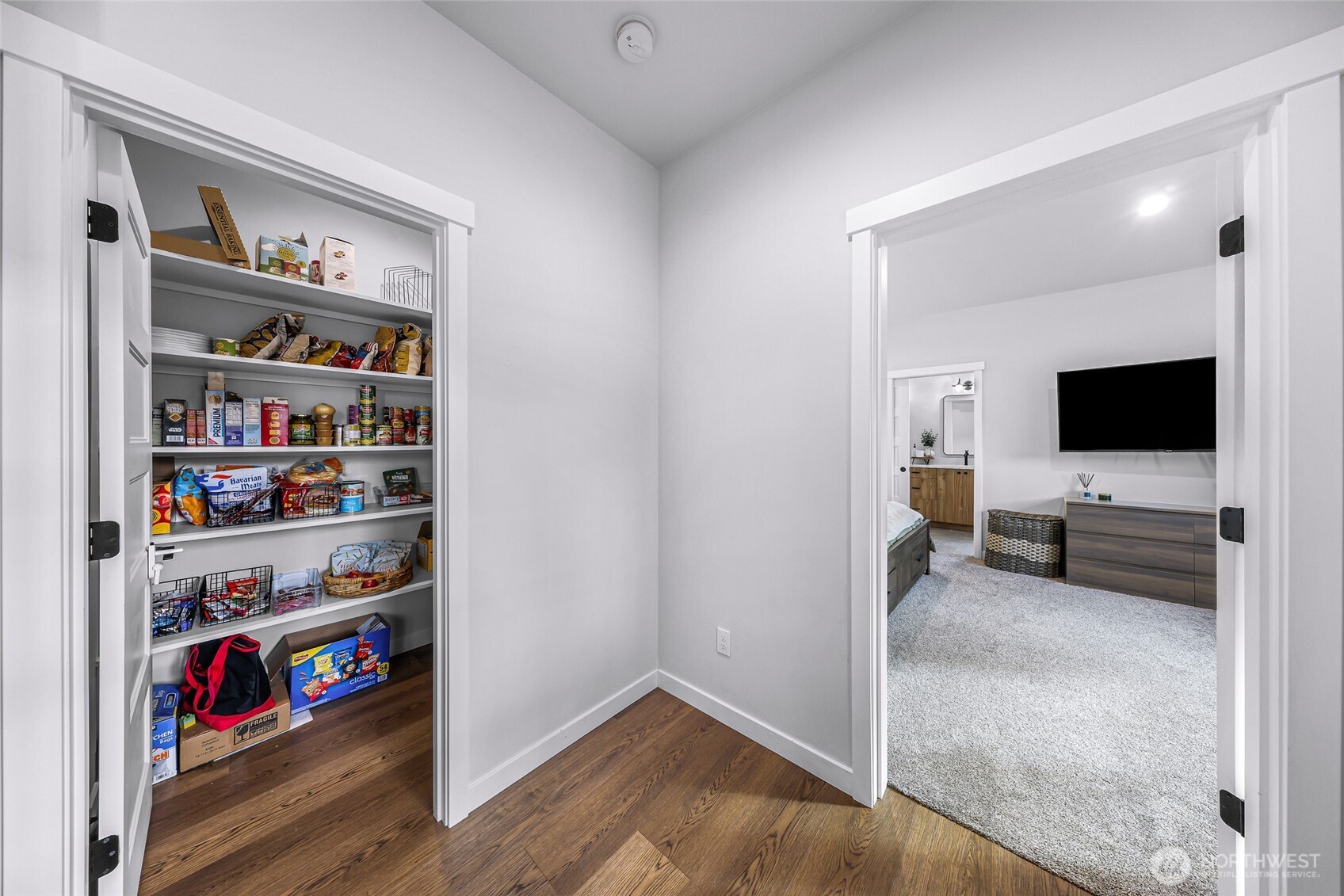 809 Pine Crest Drive , Everson, WA 98247