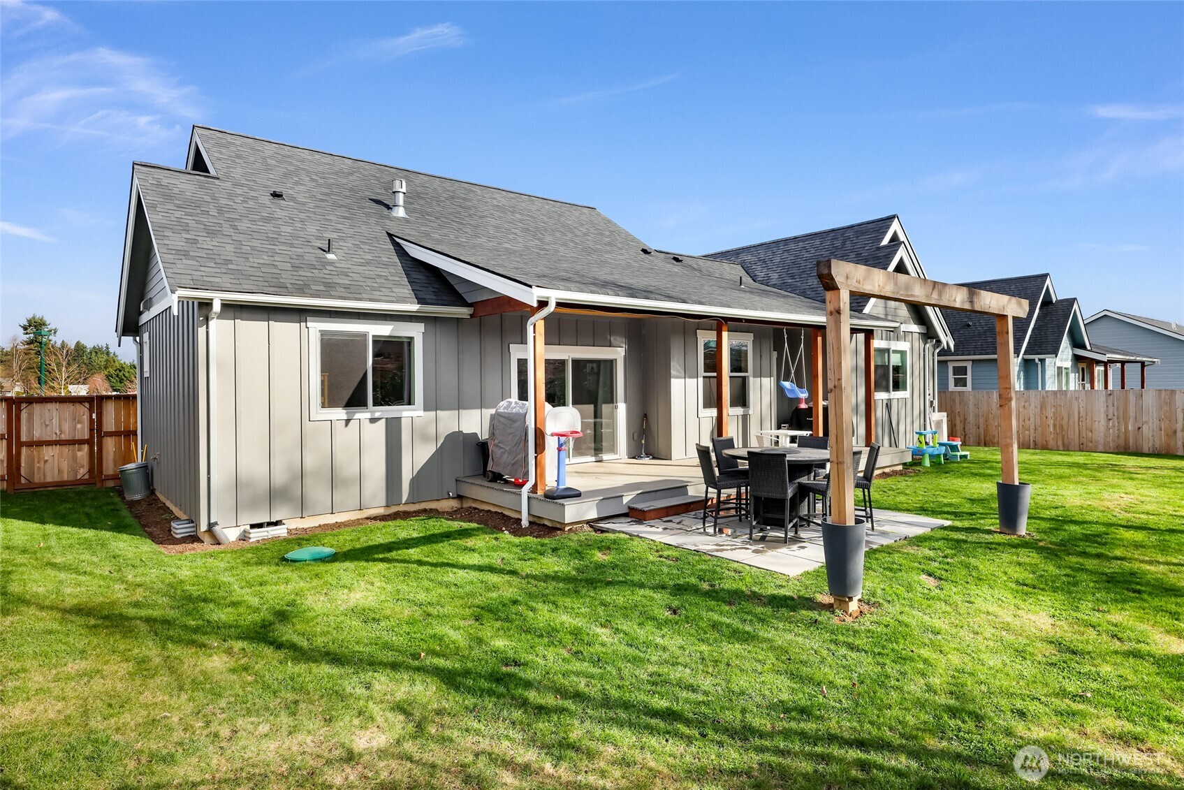 809 Pine Crest Drive , Everson, WA 98247