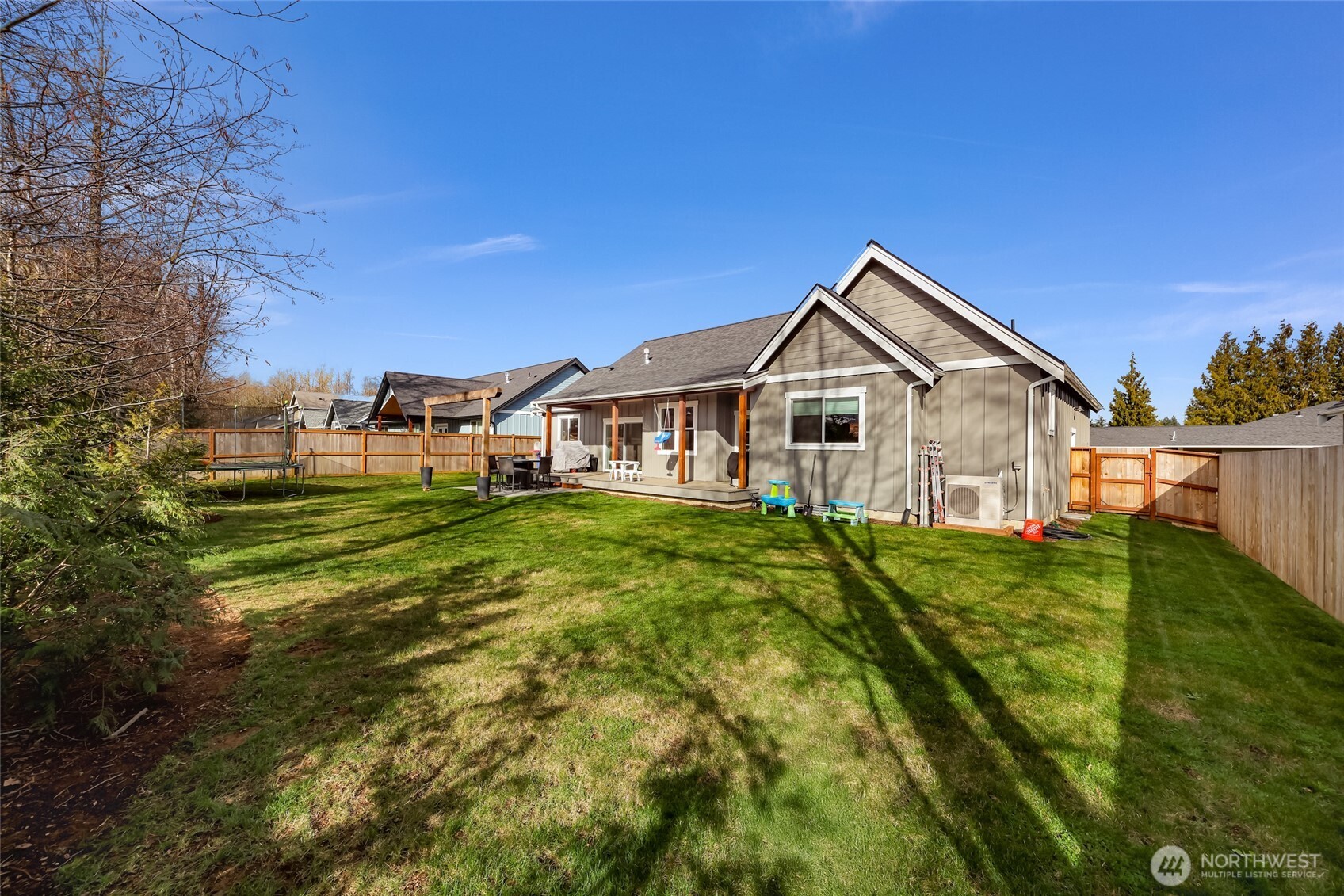 809 Pine Crest Drive , Everson, WA 98247