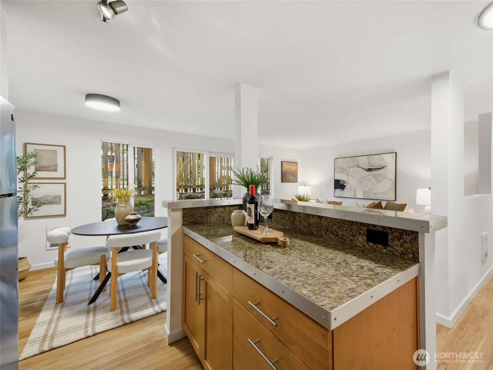 3661 Phinney Avenue N #107, Seattle, WA 98103