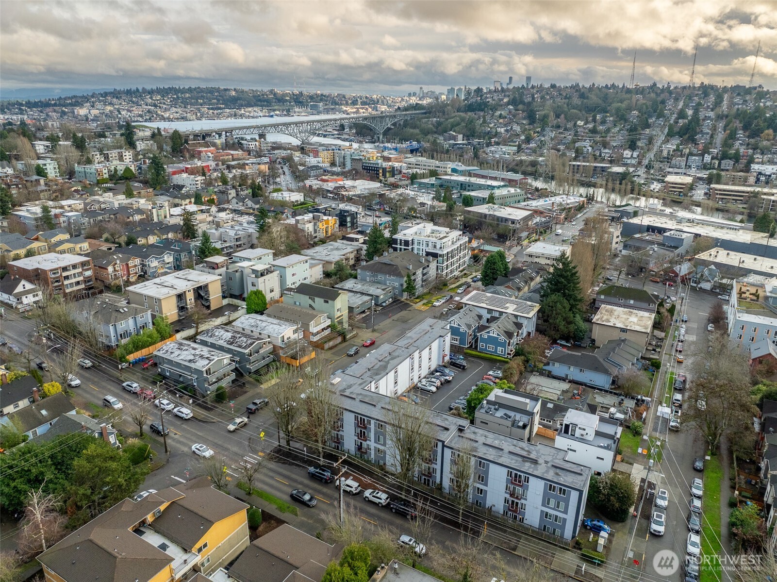 3661 Phinney Avenue N #107, Seattle, WA 98103