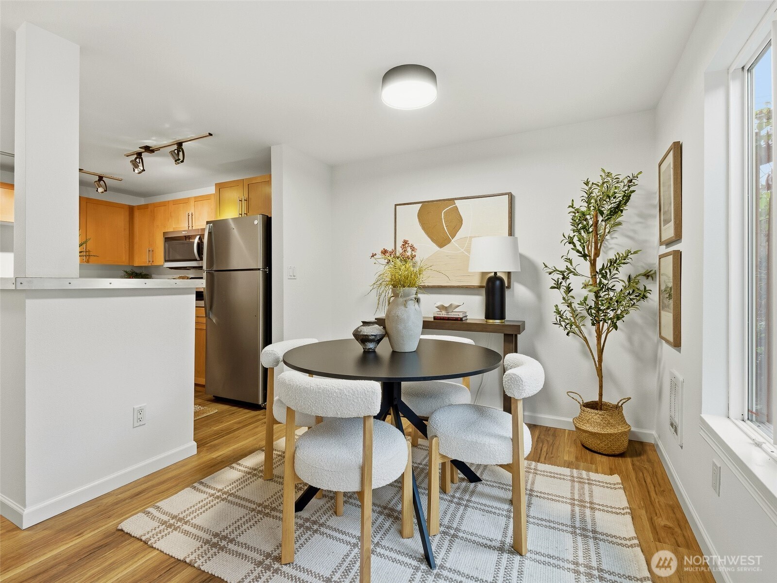 3661 Phinney Avenue N #107, Seattle, WA 98103