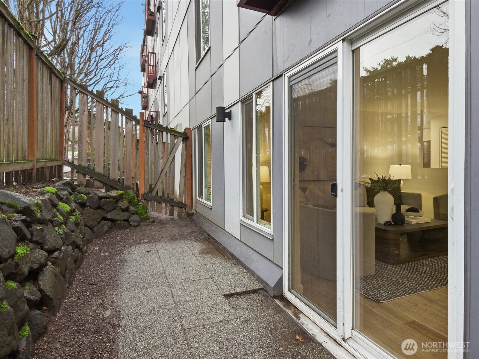 3661 Phinney Avenue N #107, Seattle, WA 98103