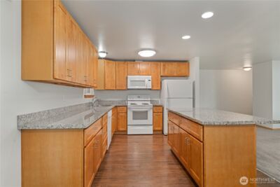 2895 Corfu Boulevard NE, Bremerton, WA 98311 - Photo 7