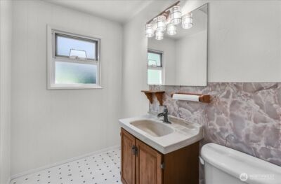 7523 220th Street SW, Edmonds, WA 98026 - Photo 13