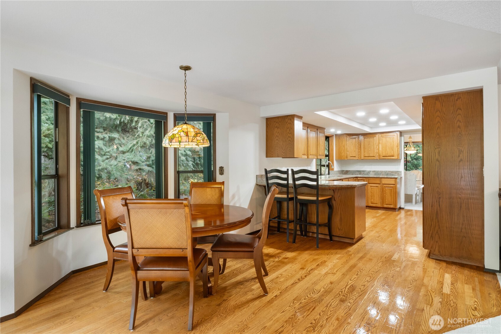 36607 9th Avenue SW, Federal Way, WA 98023