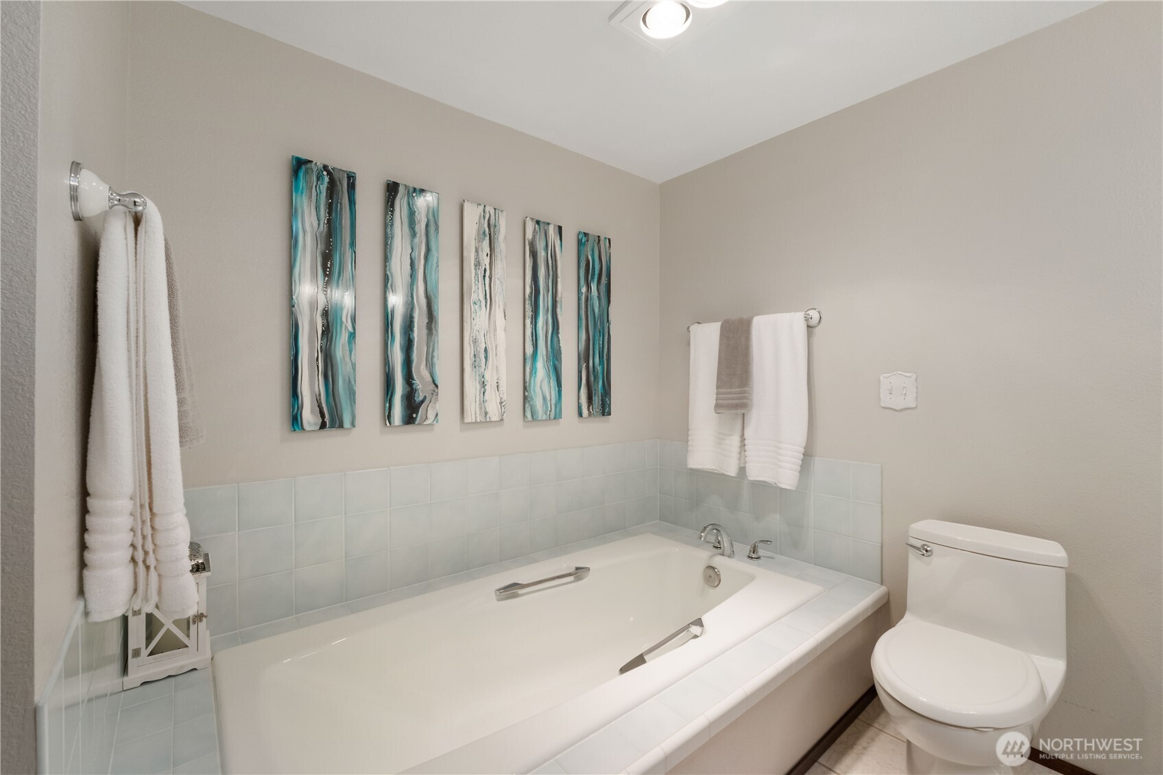 36607 9th Avenue SW, Federal Way, WA 98023