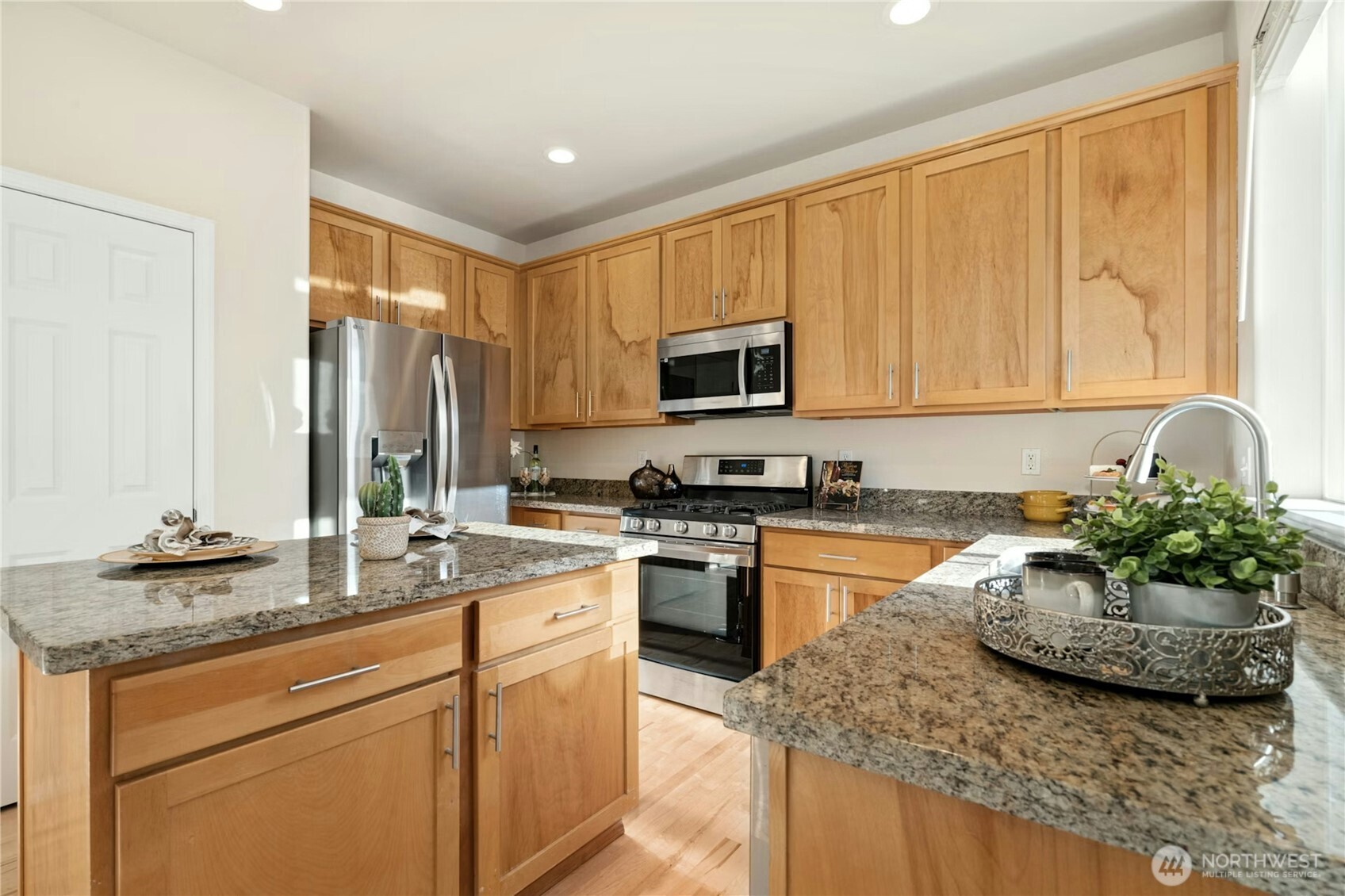 1126 204th Place SW, Lynnwood, WA 98036