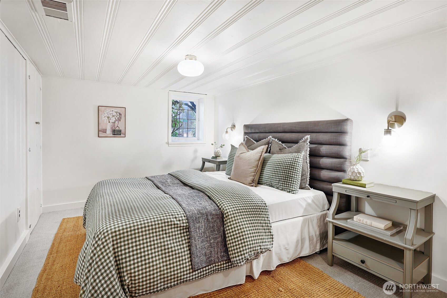 4001 NE 57th Street , Seattle, WA 98105