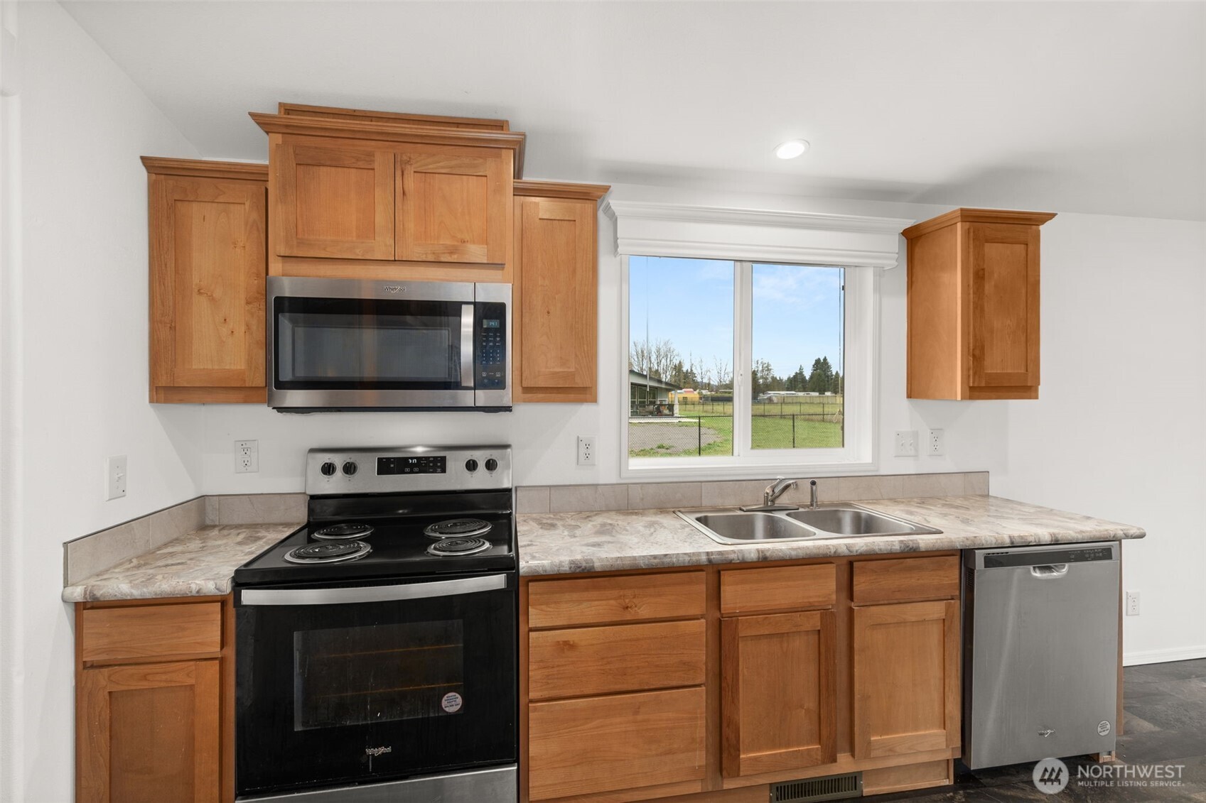 208 Mossyrock Rd West , Mossyrock, WA 98564