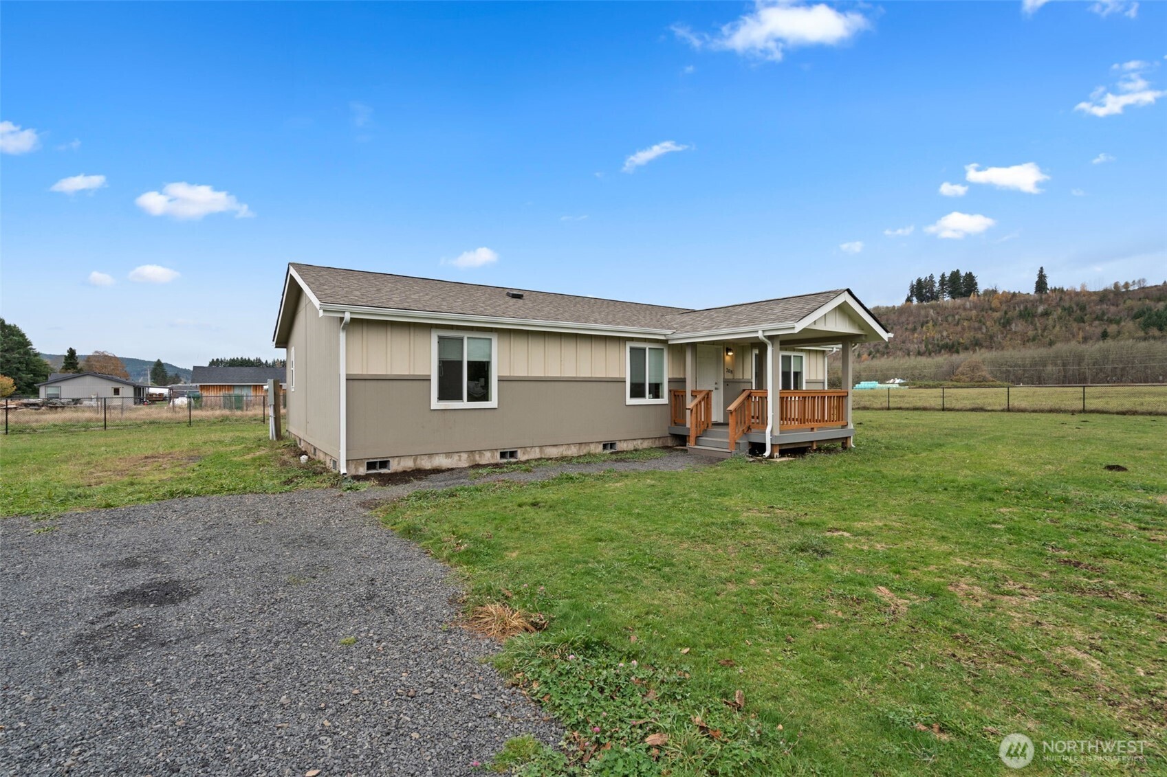 208 Mossyrock Rd West , Mossyrock, WA 98564