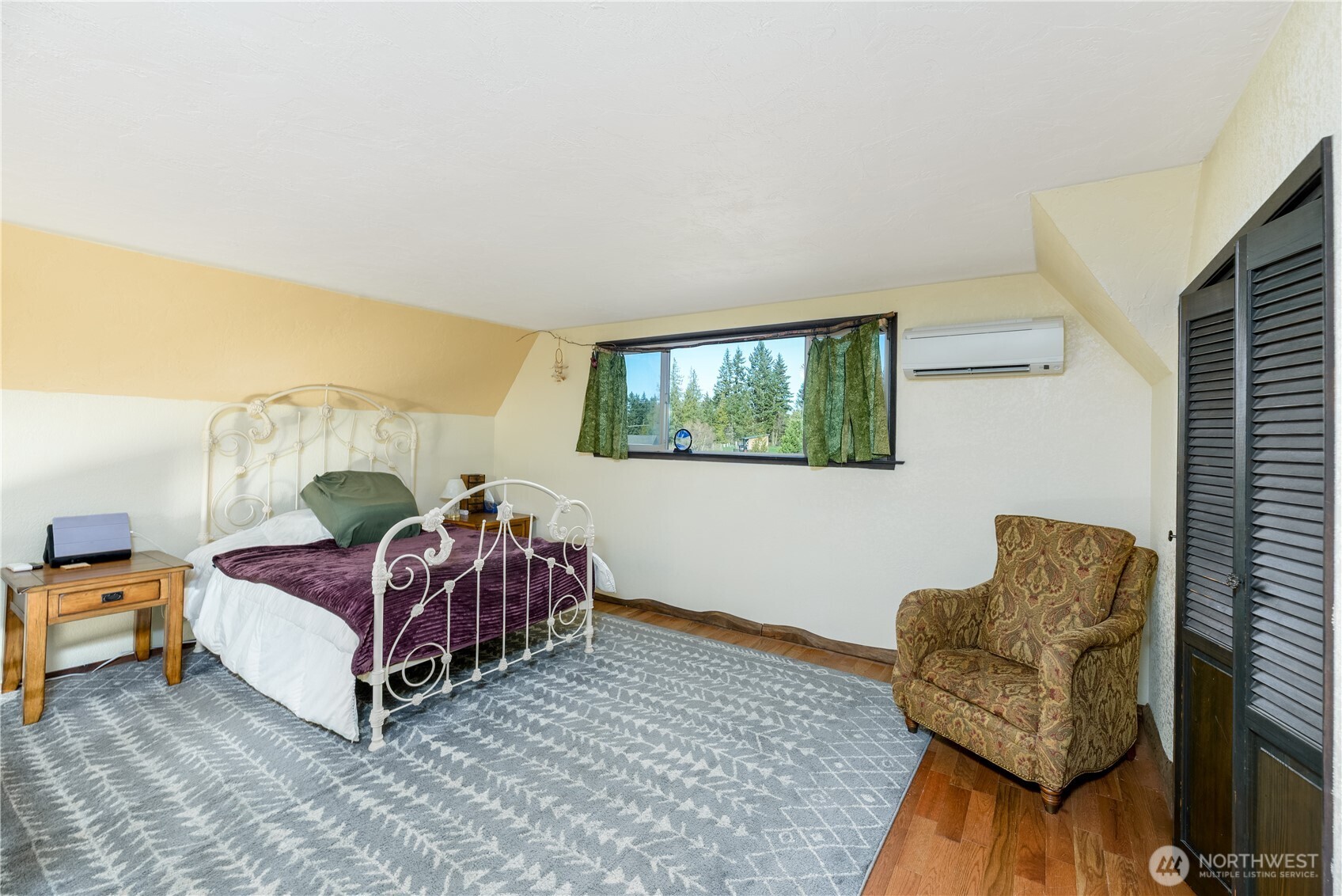 323 Hulse Road , Port Angeles, WA 98362