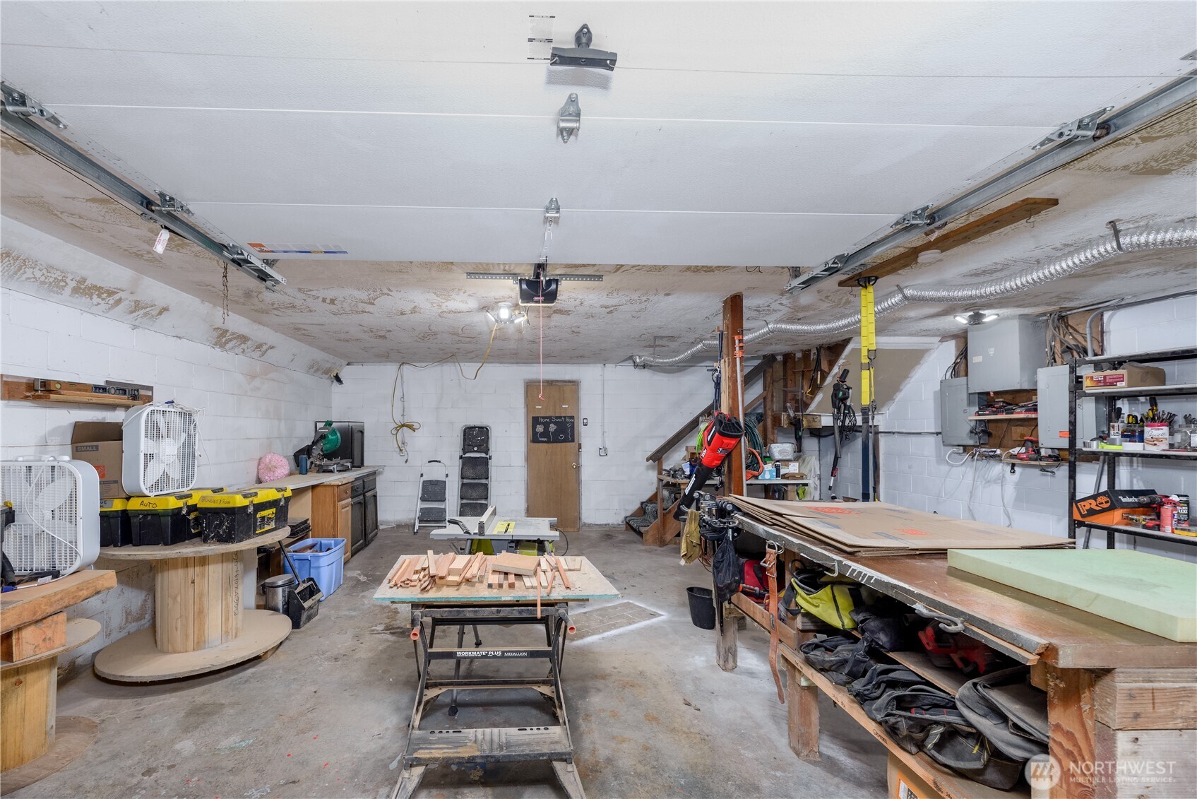 323 Hulse Road , Port Angeles, WA 98362