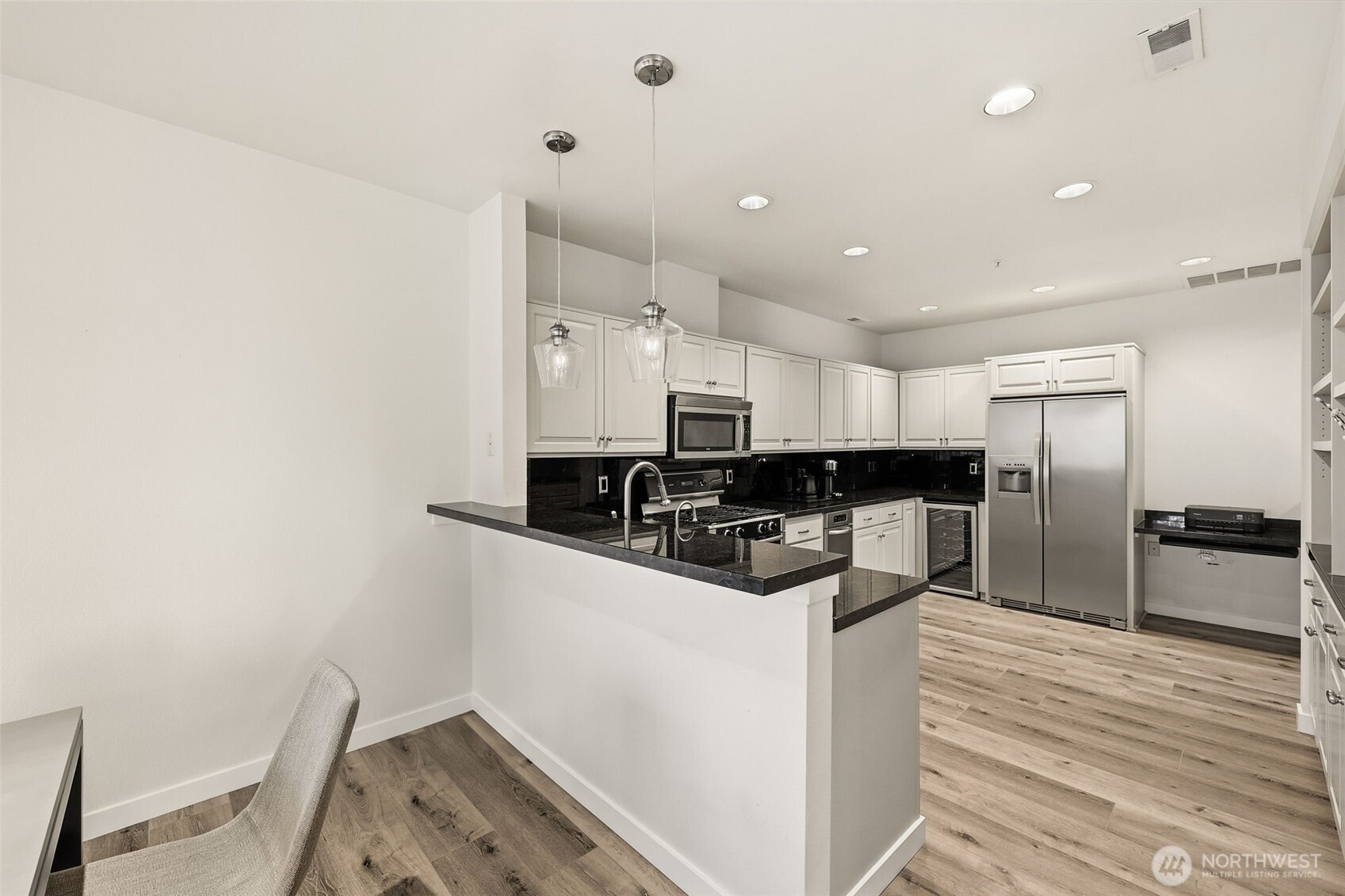 22005 6th Avenue S #312, Des Moines, WA 98198