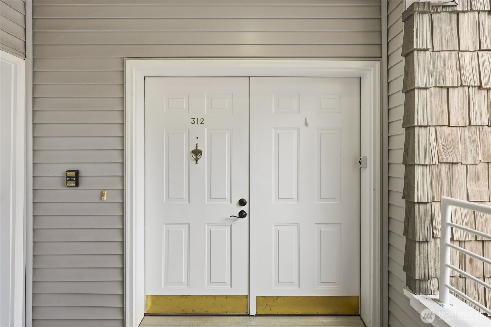 22005 6th Avenue S #312, Des Moines, WA 98198