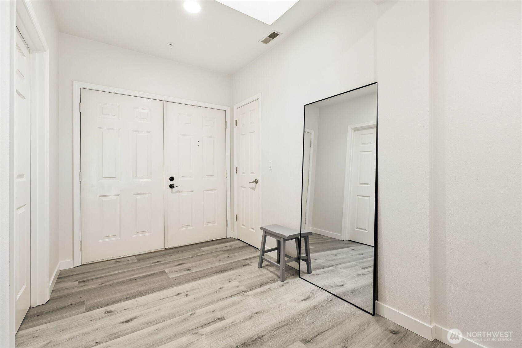 22005 6th Avenue S #312, Des Moines, WA 98198