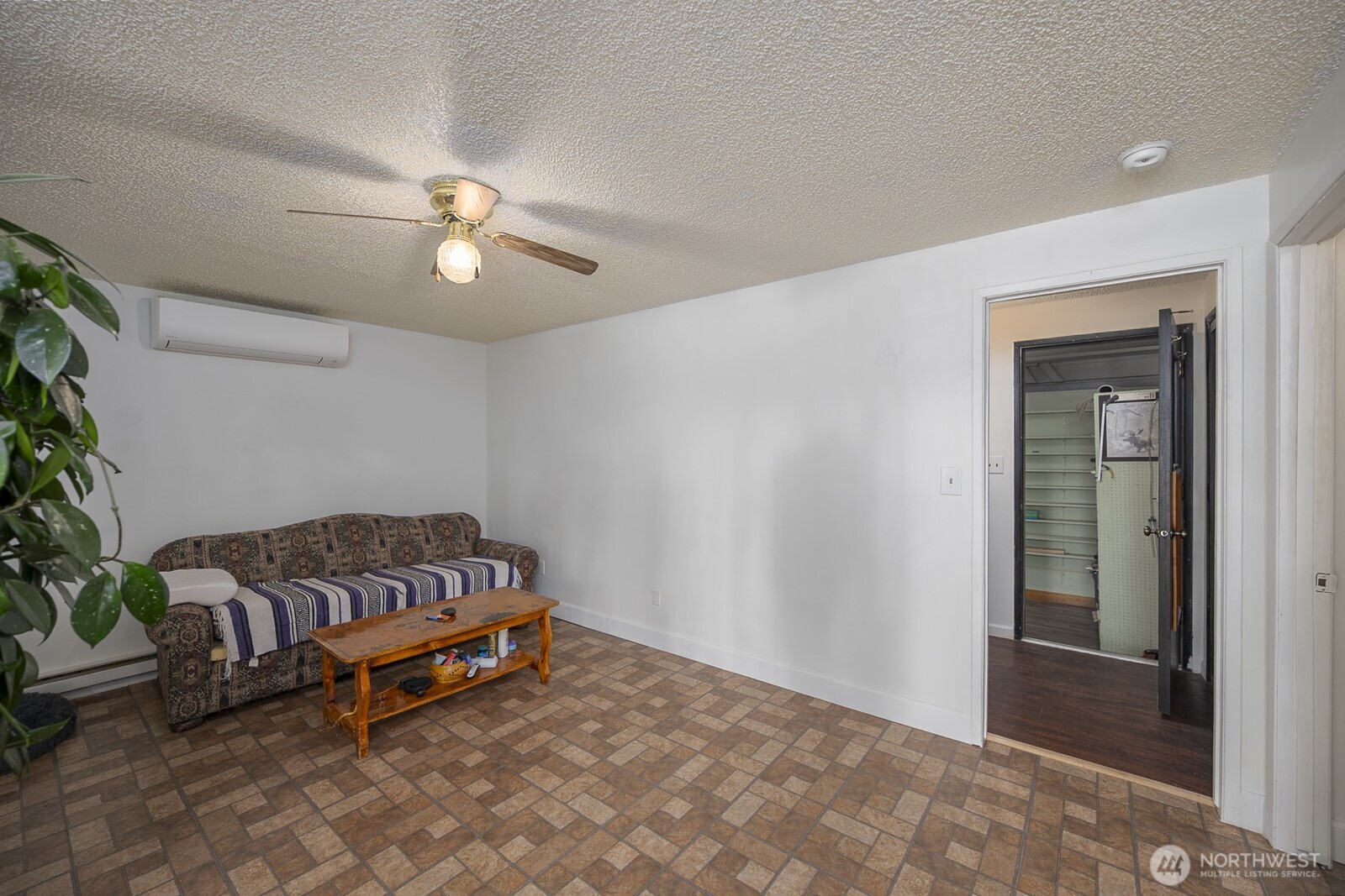 1228 E Lake Street , Medical Lake, WA 99022